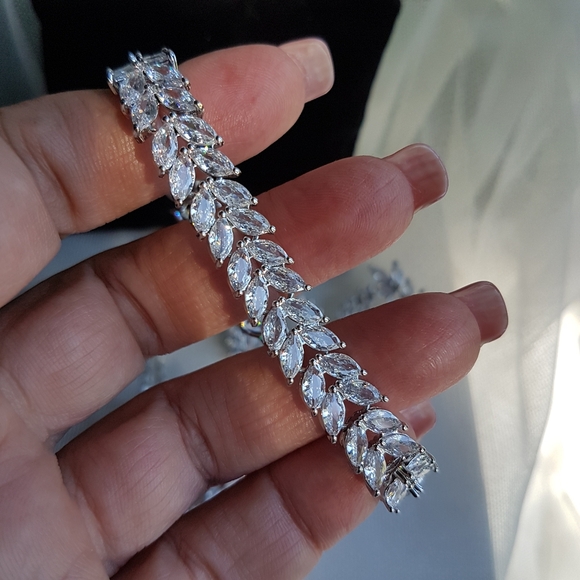 Swarovski Elements 925 Sterling Silver Double Row Marquis Tennis Bracelet NEW - Picture 5 of 17